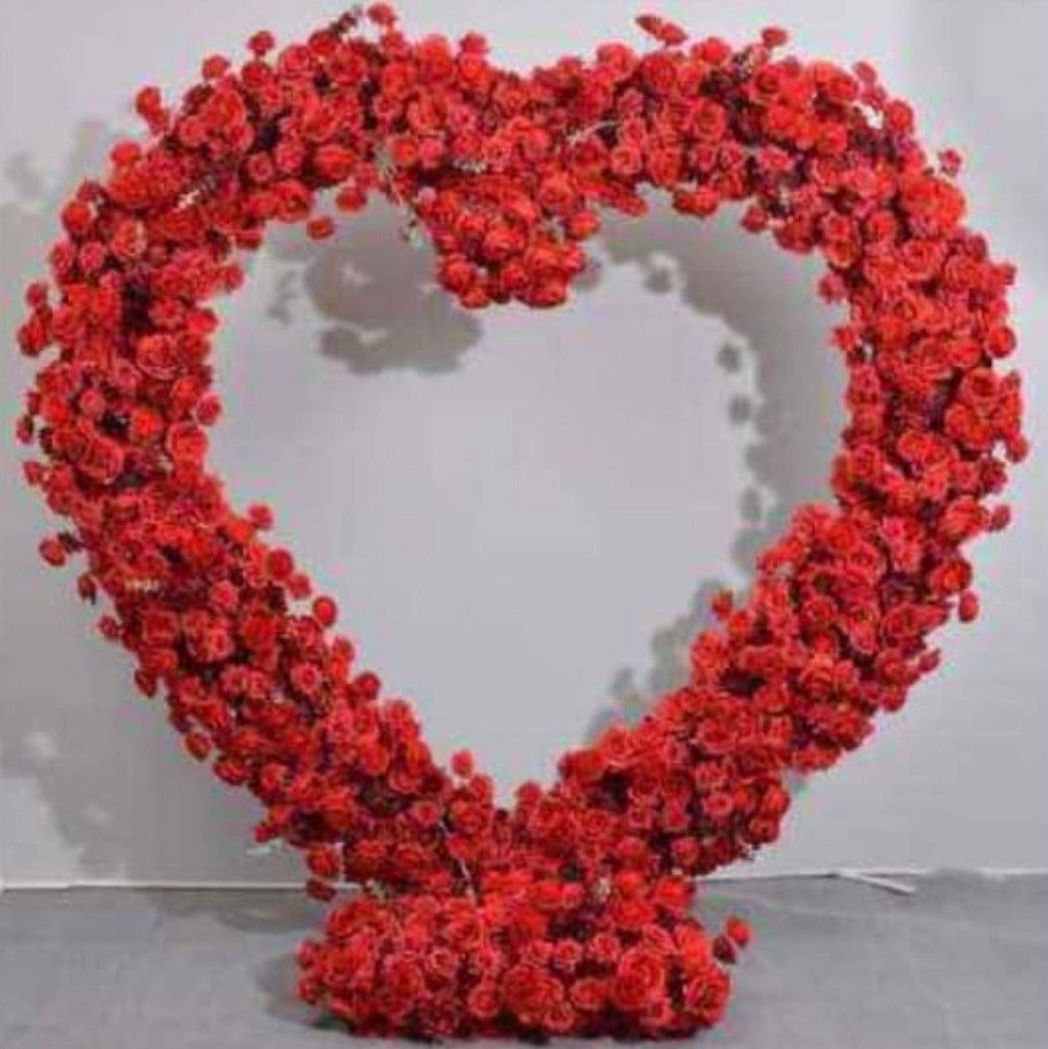 Red Heart Flower Backdrop