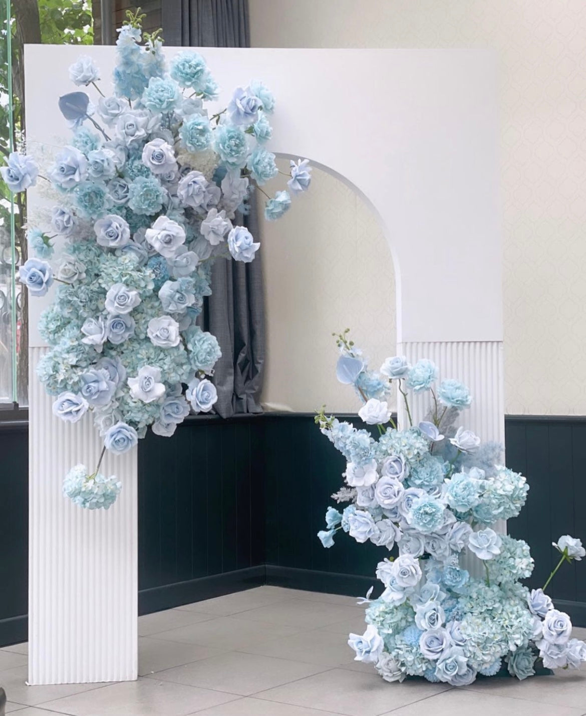 Square Open Ripple Arched Wall Backdrop - Peachtree Party Rentals